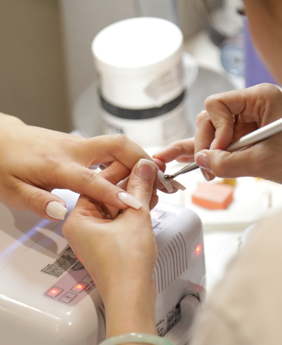 On-hand press-on nail try-on