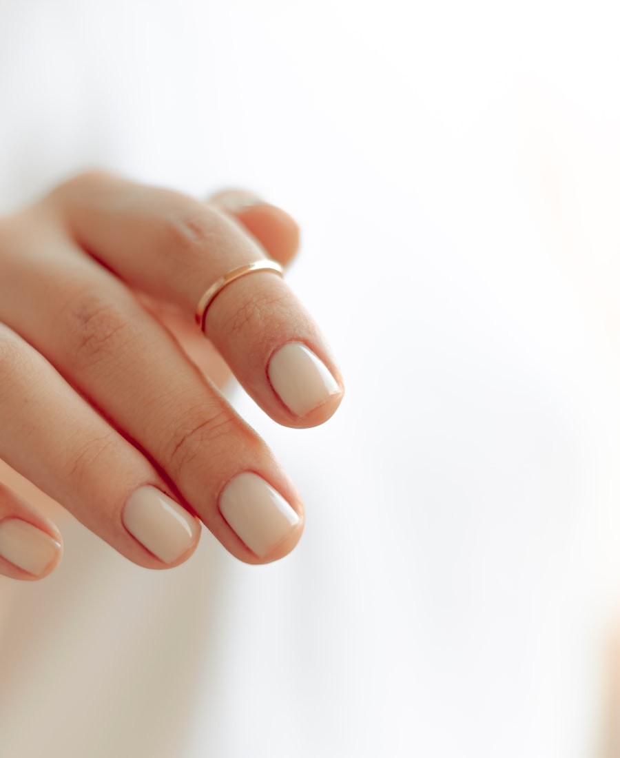 Ten-tip press-on nail set flat lay thumbnail